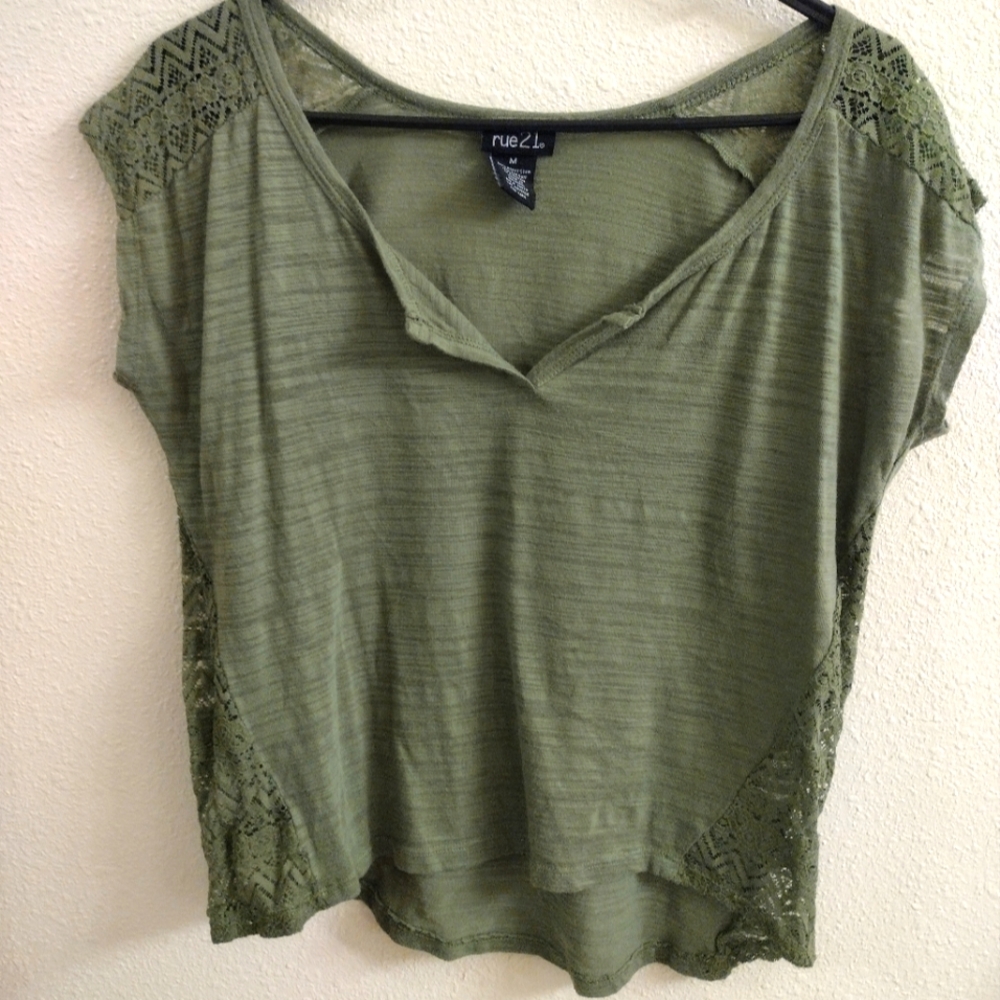Rue21 Top